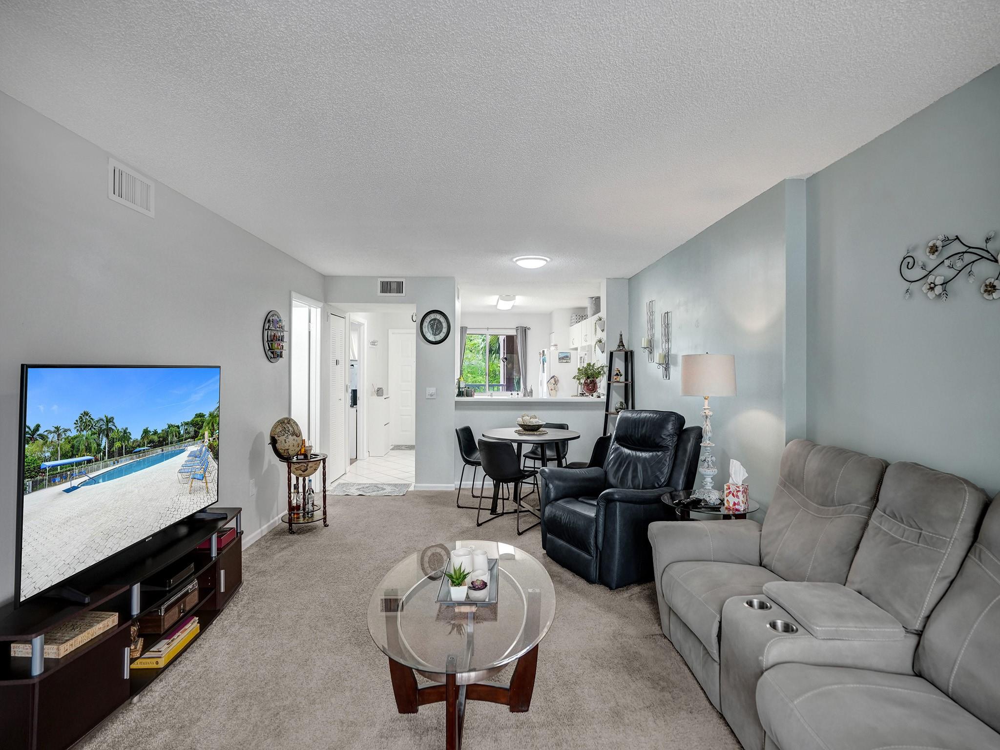 TRENT @ KINGS POINT - Residential