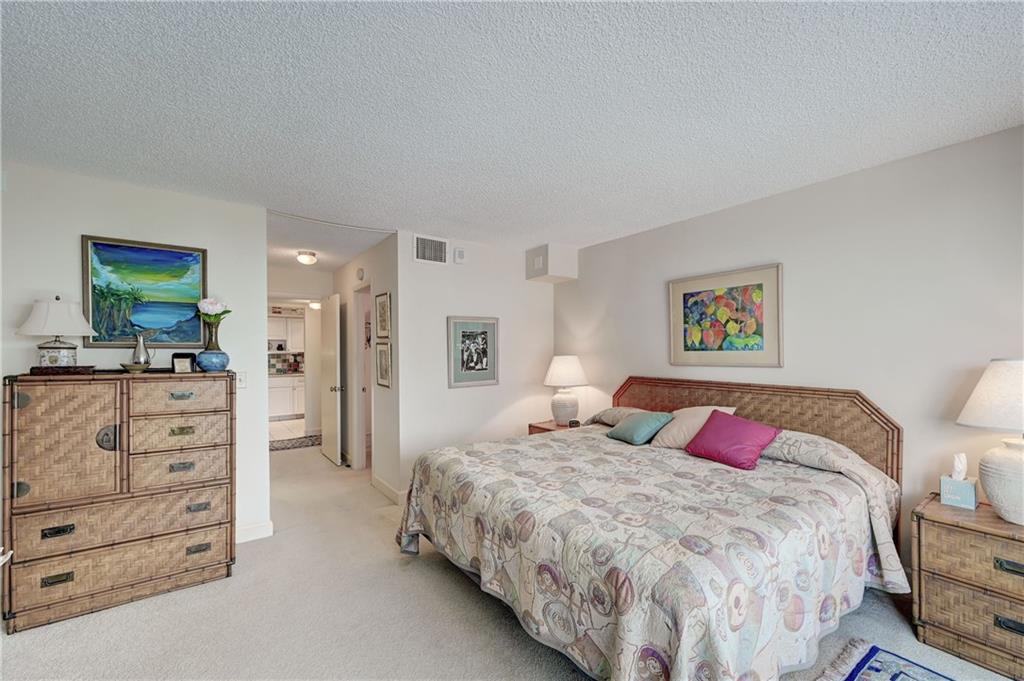 Silver Thatch - Residential