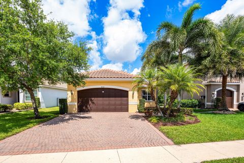 8136 Pinnacle Pass Way Boynton Beach FL 33473