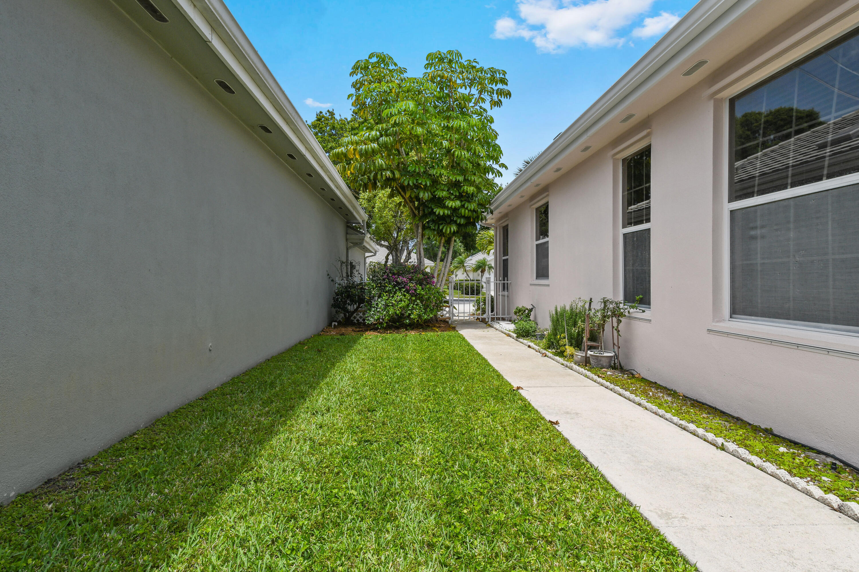 PRESERVE PLATS NO 1 2 & 3 THE - Residential