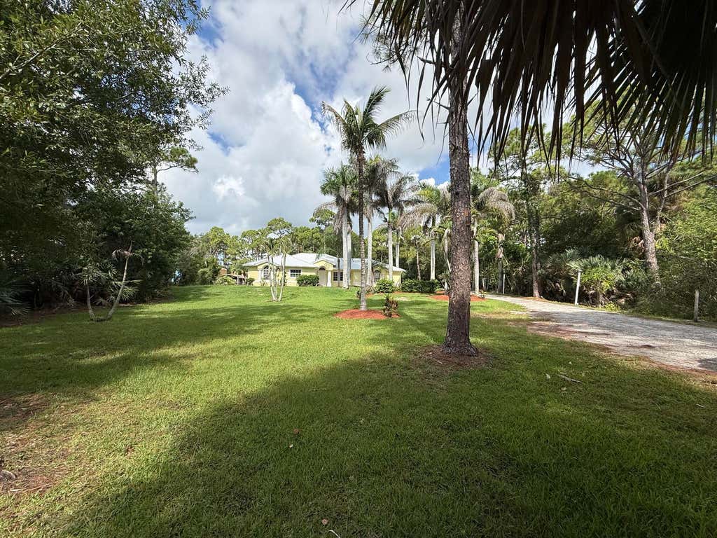 Photo of 5707 Silver Oak Drive, Fort Pierce, FL 34982 (MLS # B26050180)