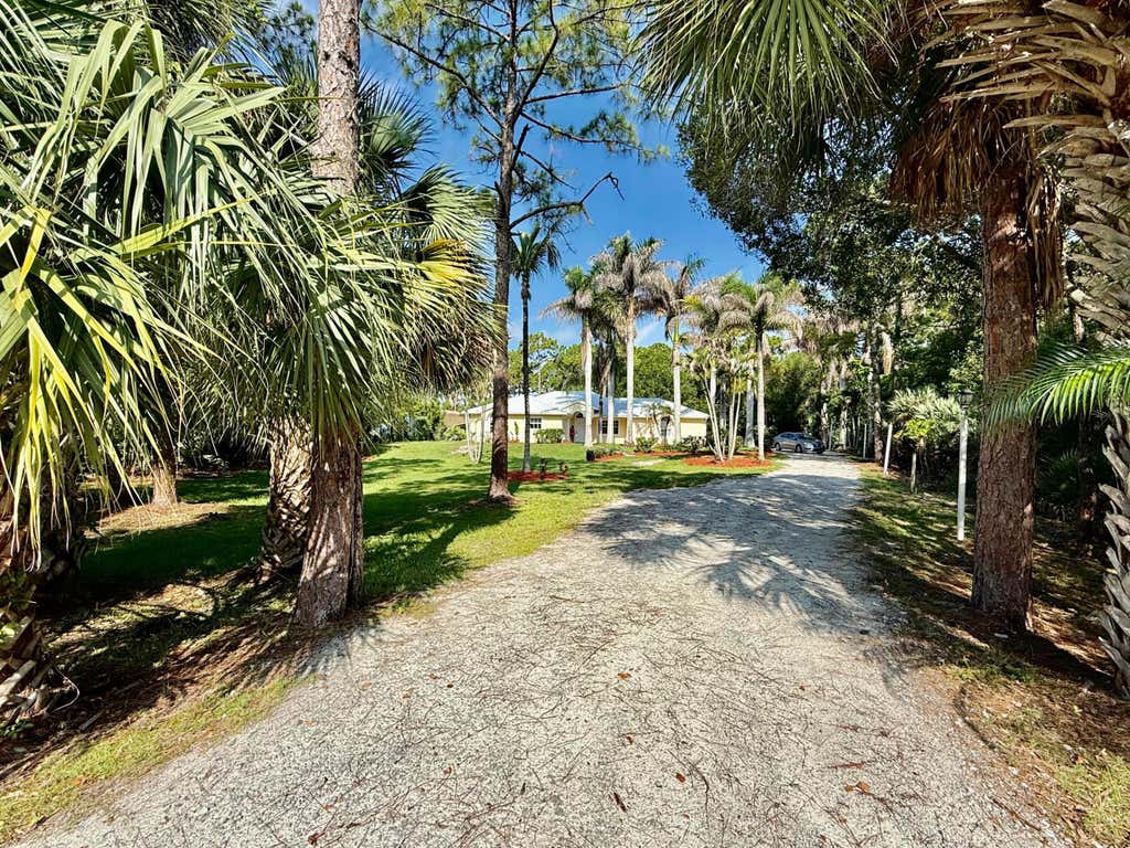 Photo of 5707 Silver Oak Drive, Fort Pierce, FL 34982 (MLS # B26050180)