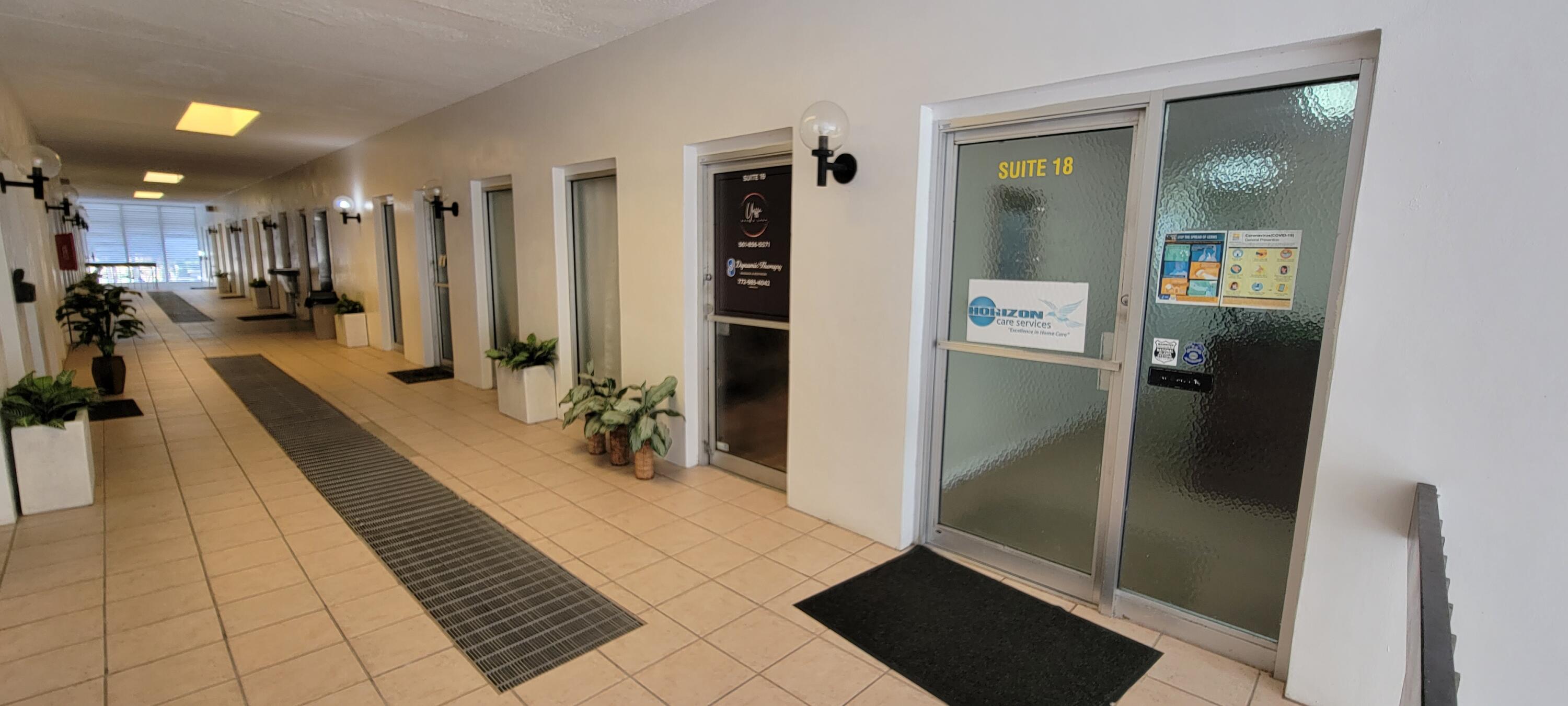 YACHT CLUB - Commercial Sale