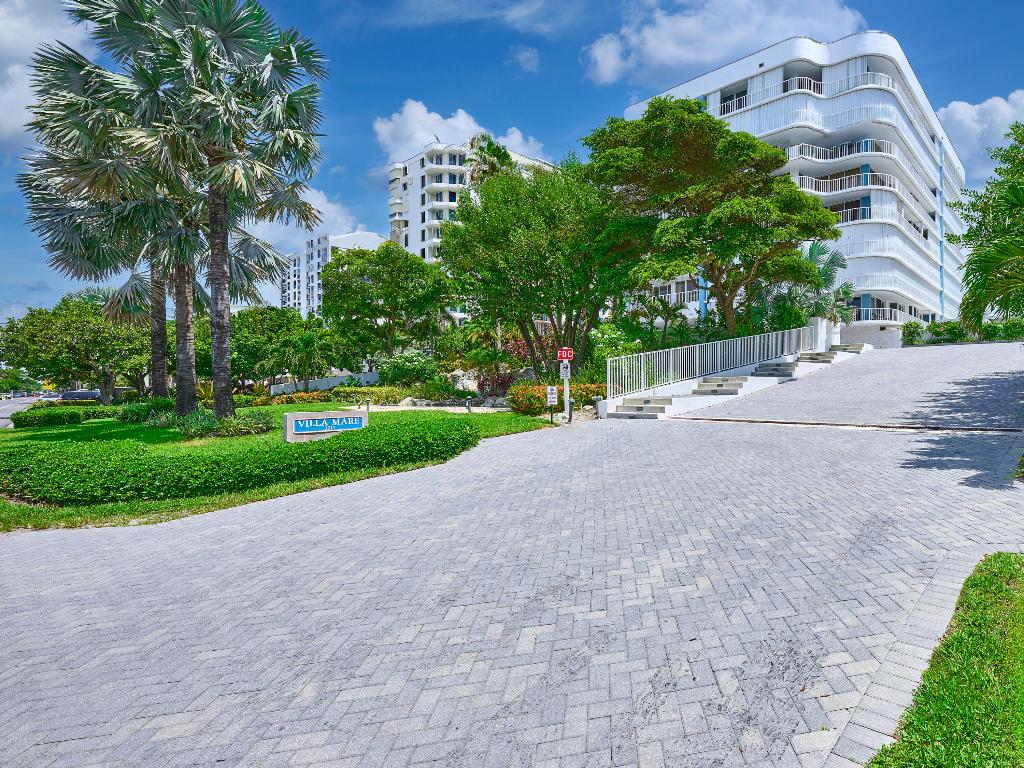 3211 S Ocean Boulevard 403