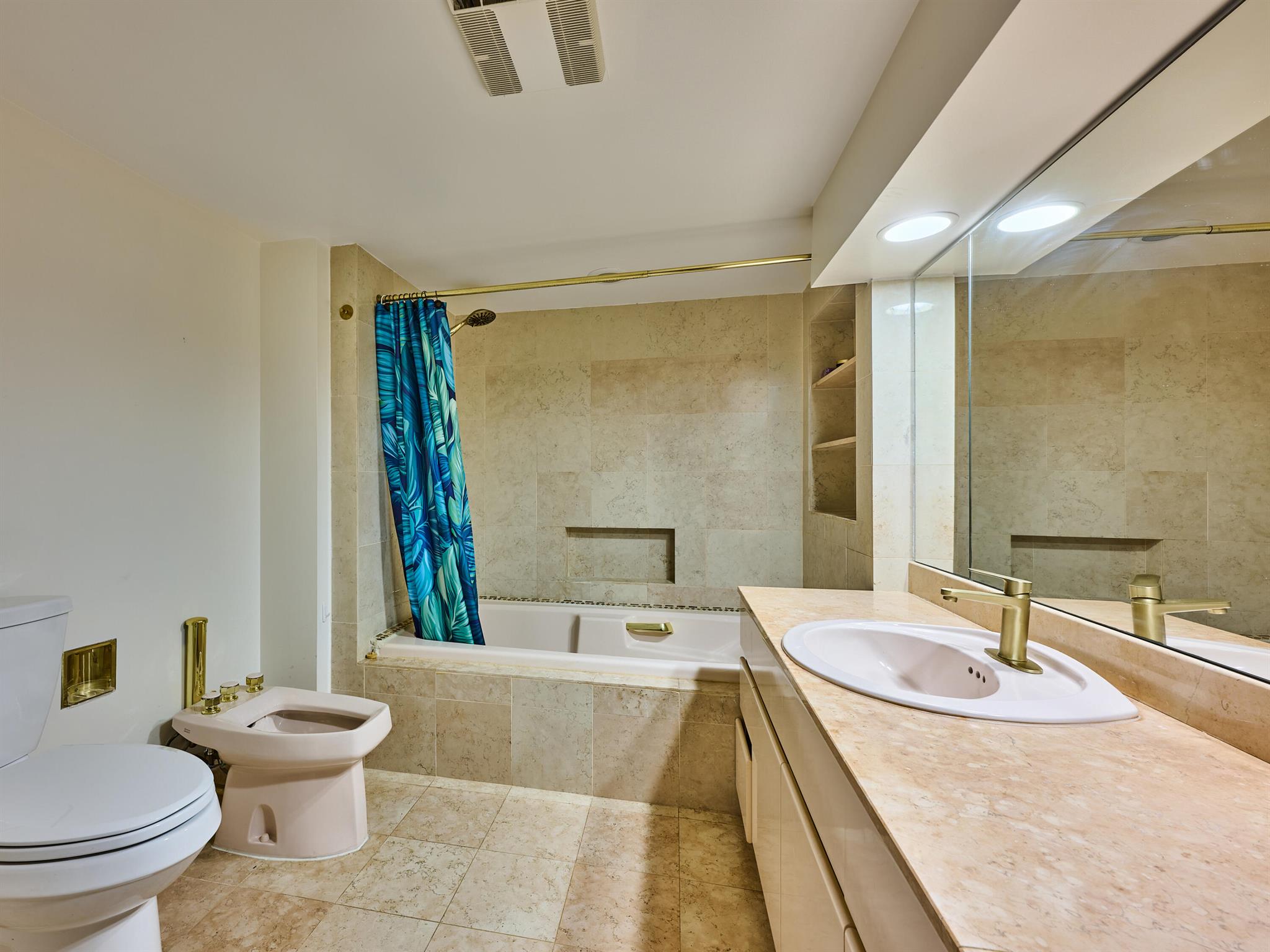 VILLA MARE CONDO - Residential