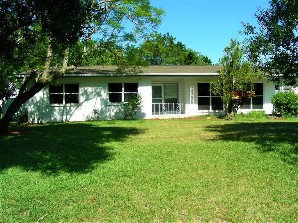 Photo of 1100 Hartman Road, Fort Pierce, FL 34947 (MLS # R10717199)
