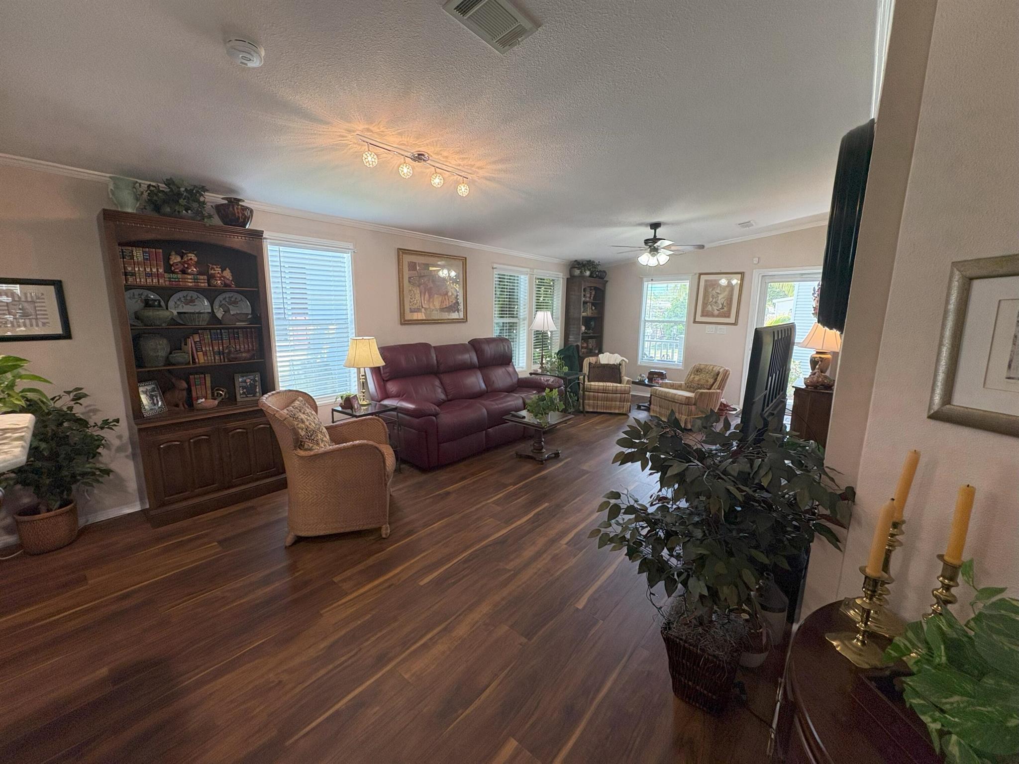 THE MEADOWS - Residential
