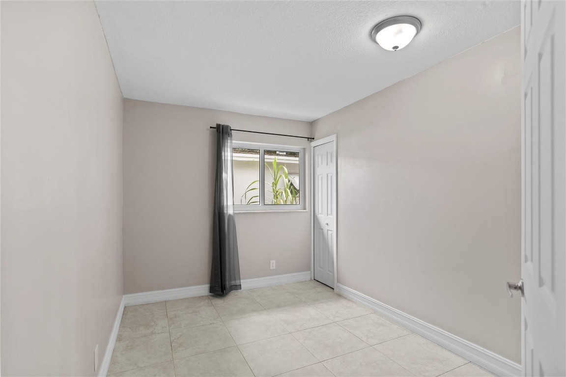 Paradise Gardens Sec 4 76 - Residential