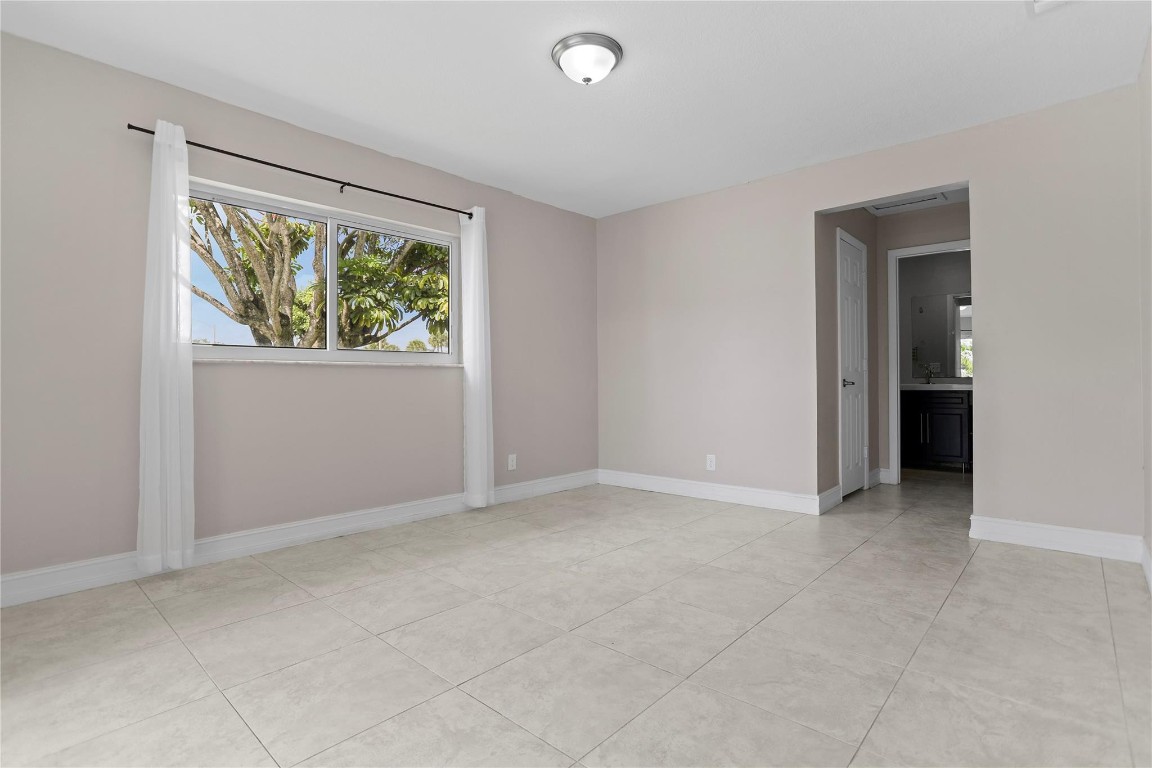 Paradise Gardens Sec 4 76 - Residential