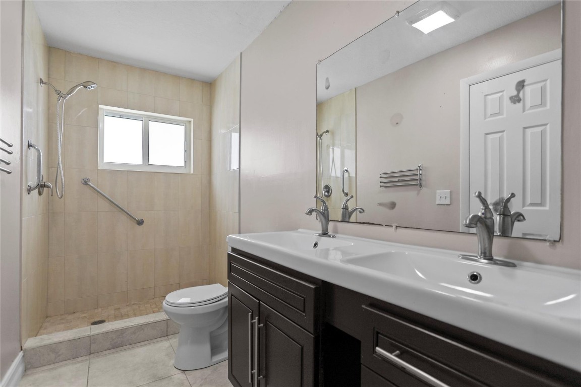 Paradise Gardens Sec 4 76 - Residential