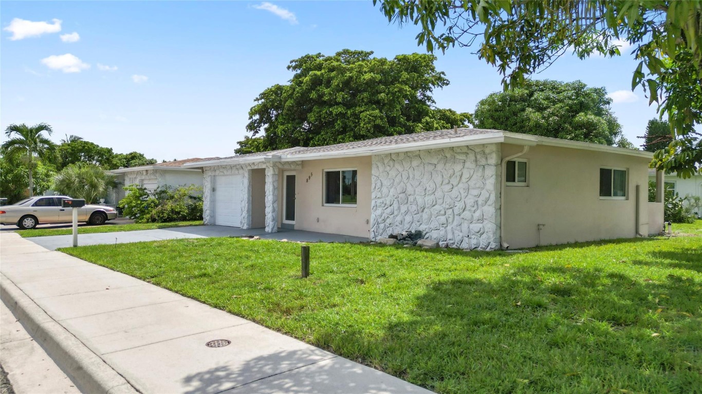 Paradise Gardens Sec 4 76 - Residential