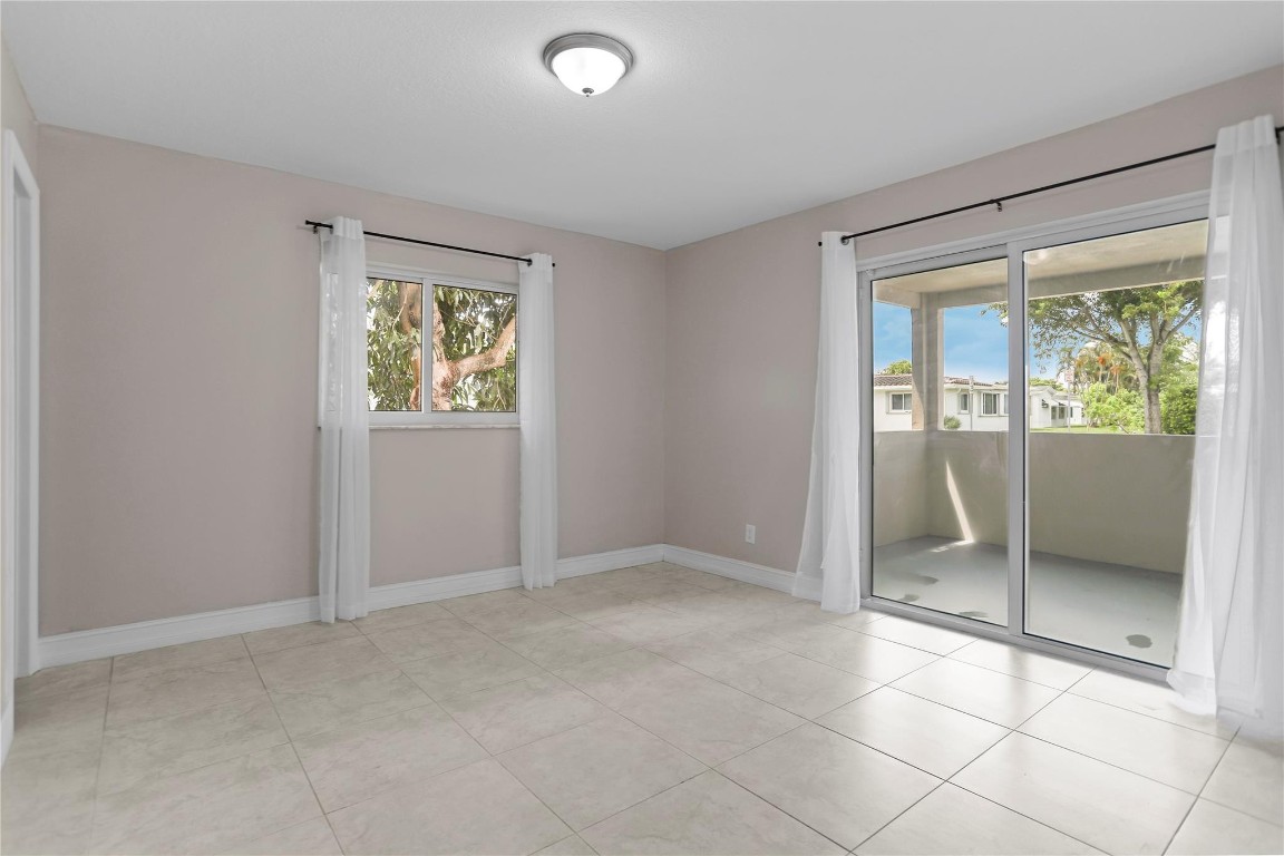 Paradise Gardens Sec 4 76 - Residential