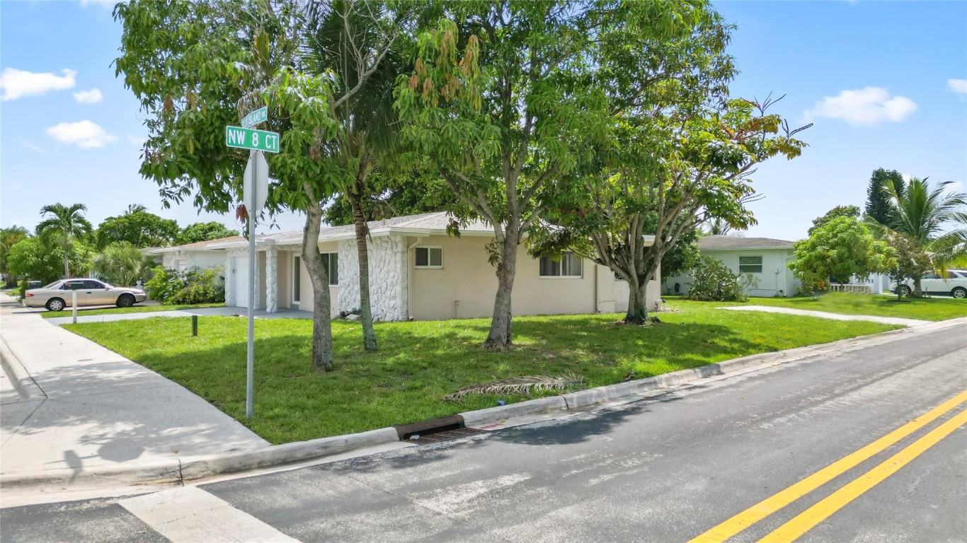 Paradise Gardens Sec 4 76 - Residential