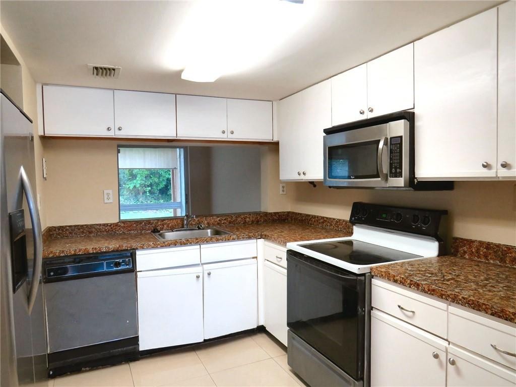 Colonnades Condo - Residential Lease