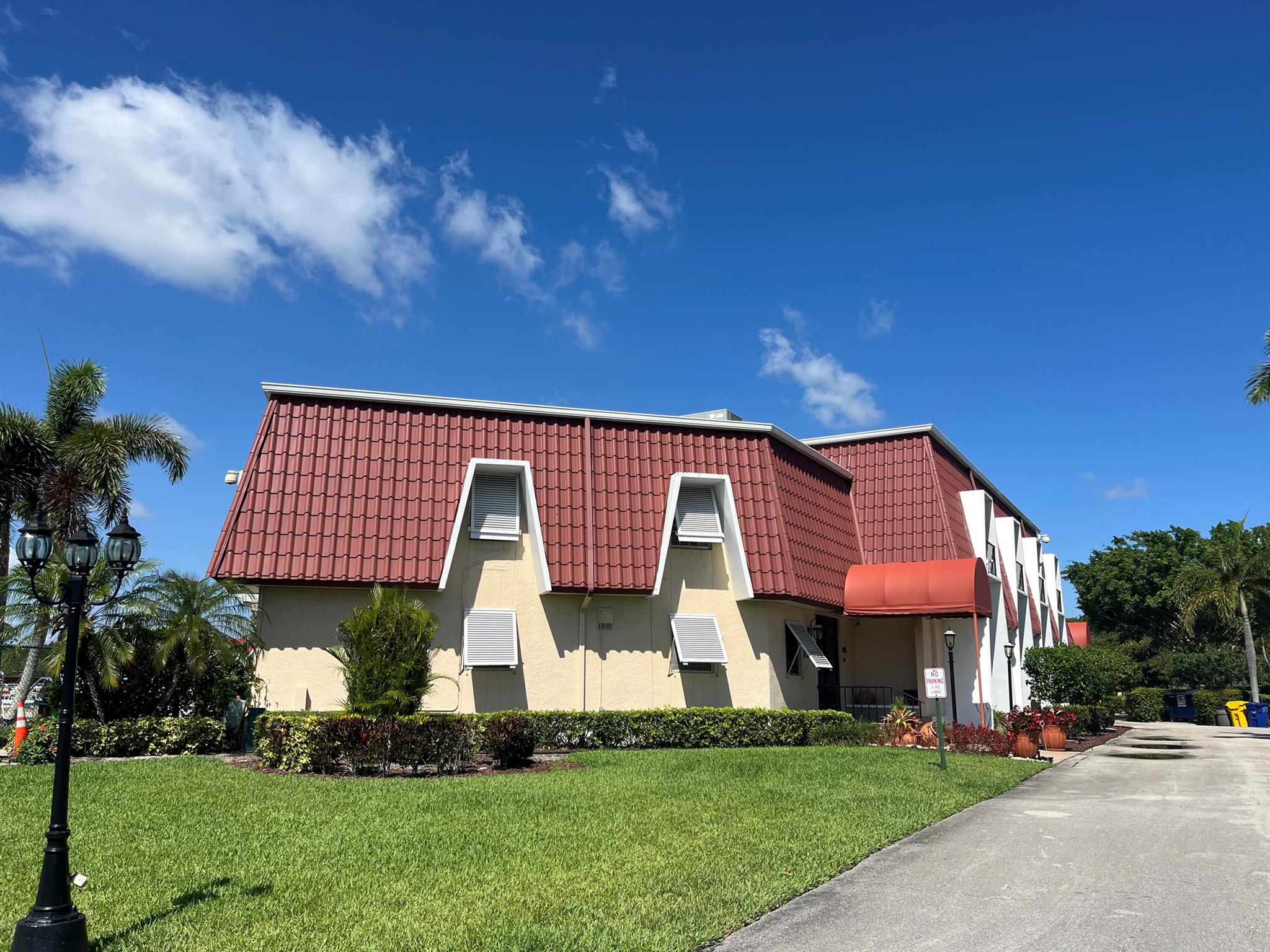 COVERED BRIDGE CONDO - Residential Lease