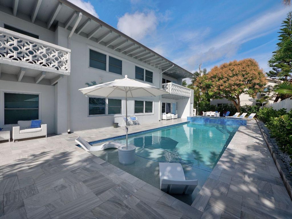 Photo of 115 Linda 1 Lane #1, Palm Beach Shores, FL 33404 (MLS # R11061354)