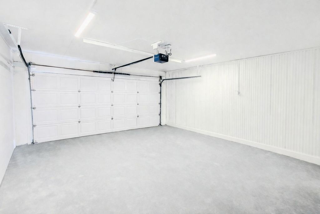 Photo of 1715 York Court, Fort Pierce, FL 34982 (MLS # F10542215)