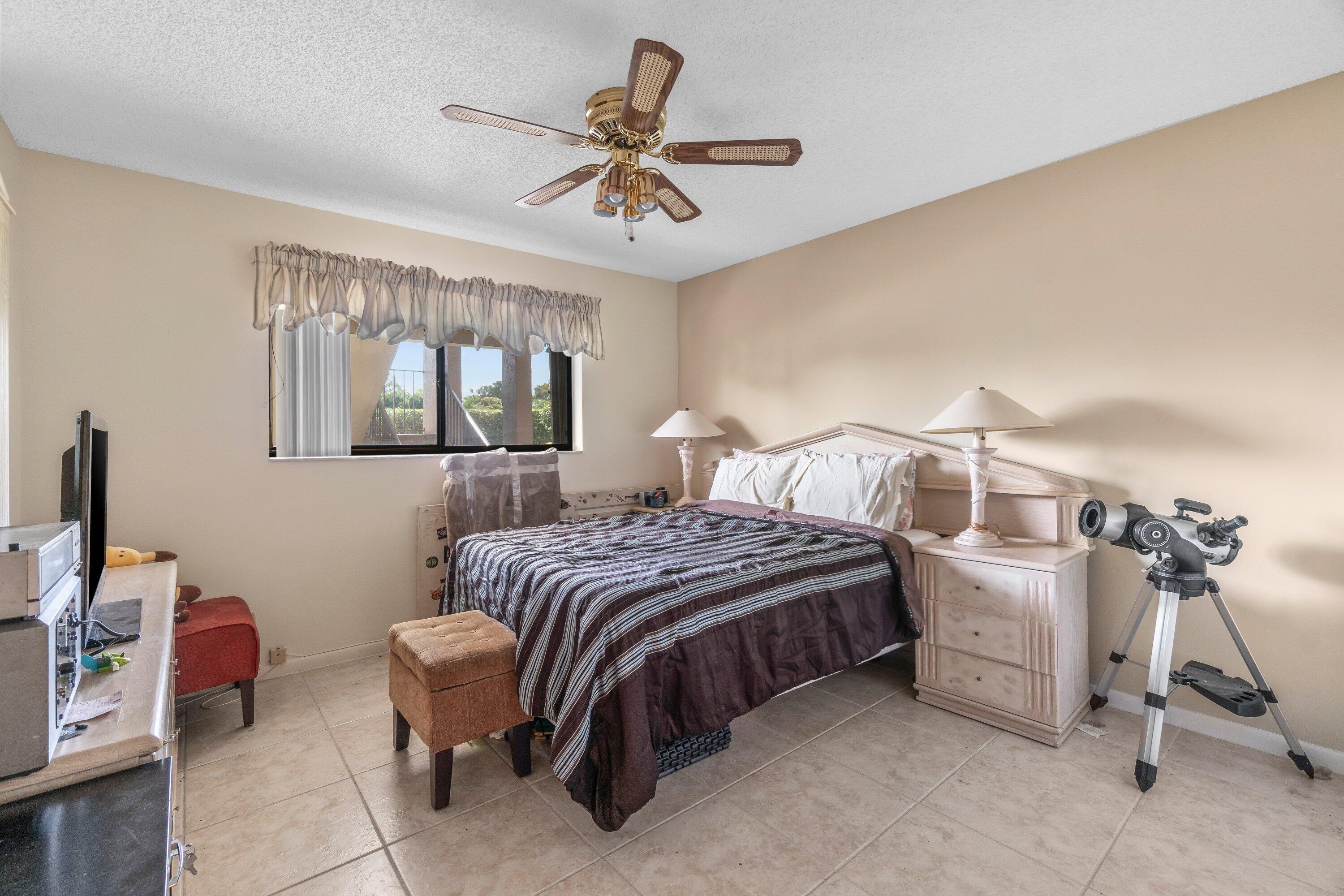 LAKES OF DELRAY - Residential