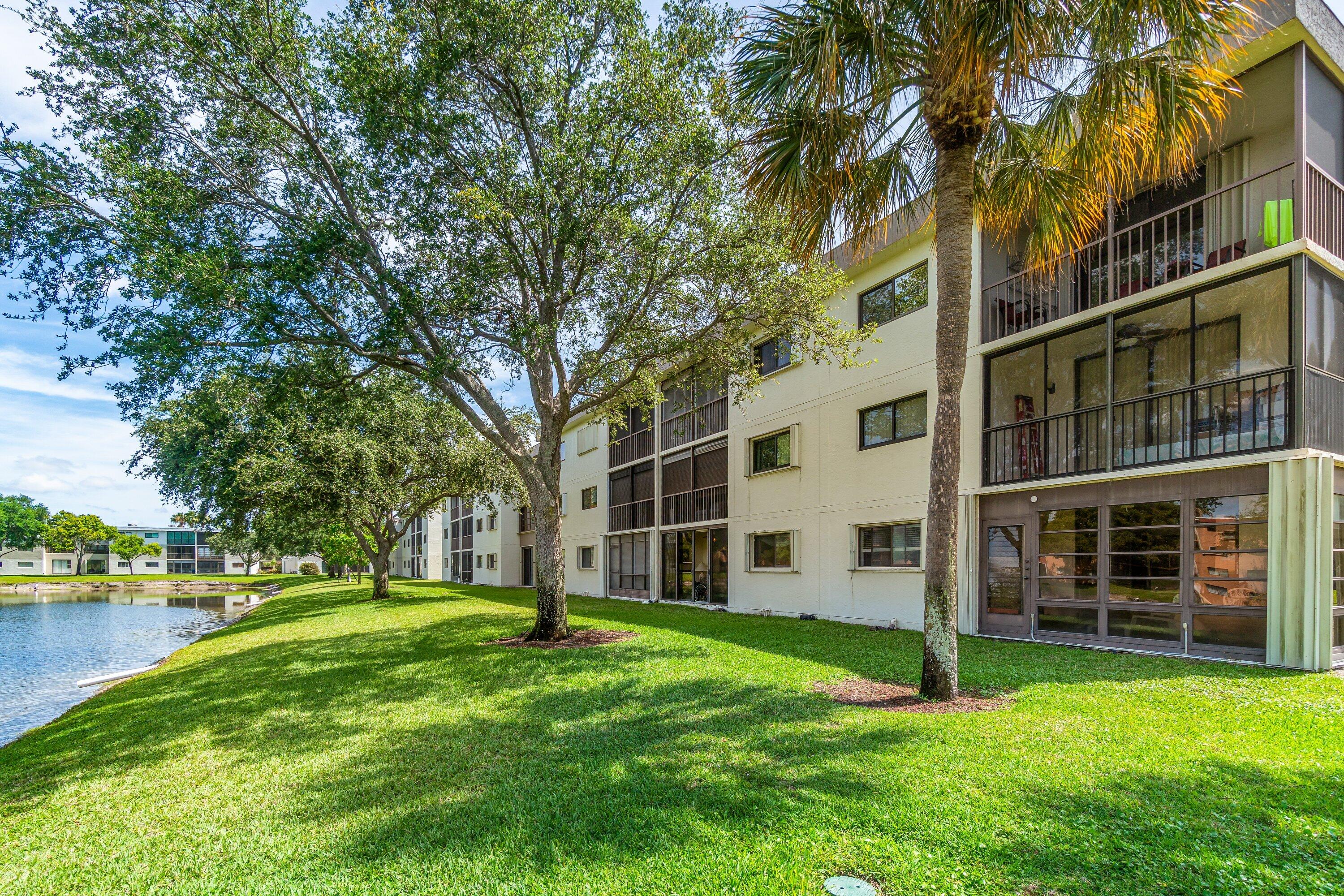 LAKES OF DELRAY - Residential
