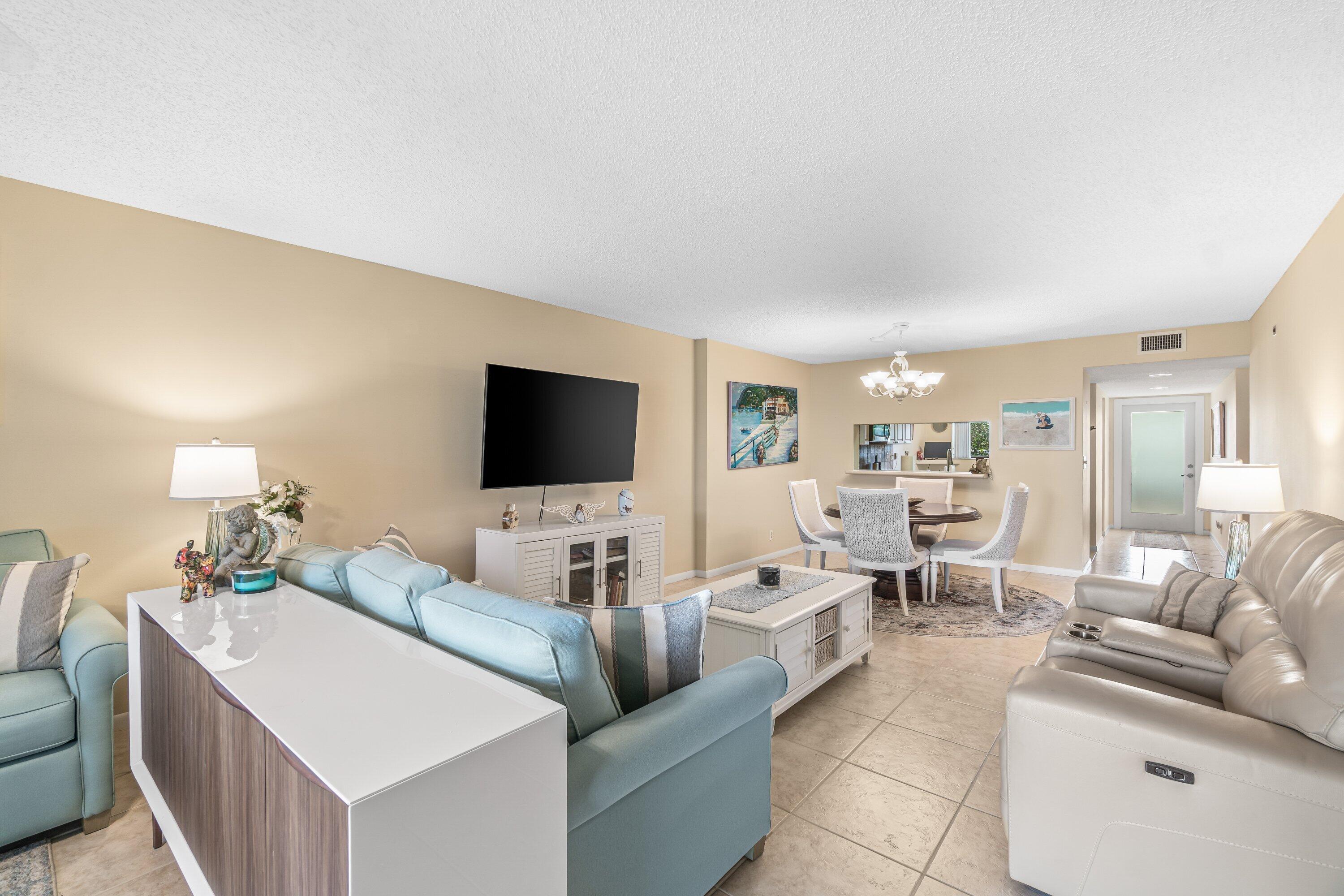 LAKES OF DELRAY - Residential