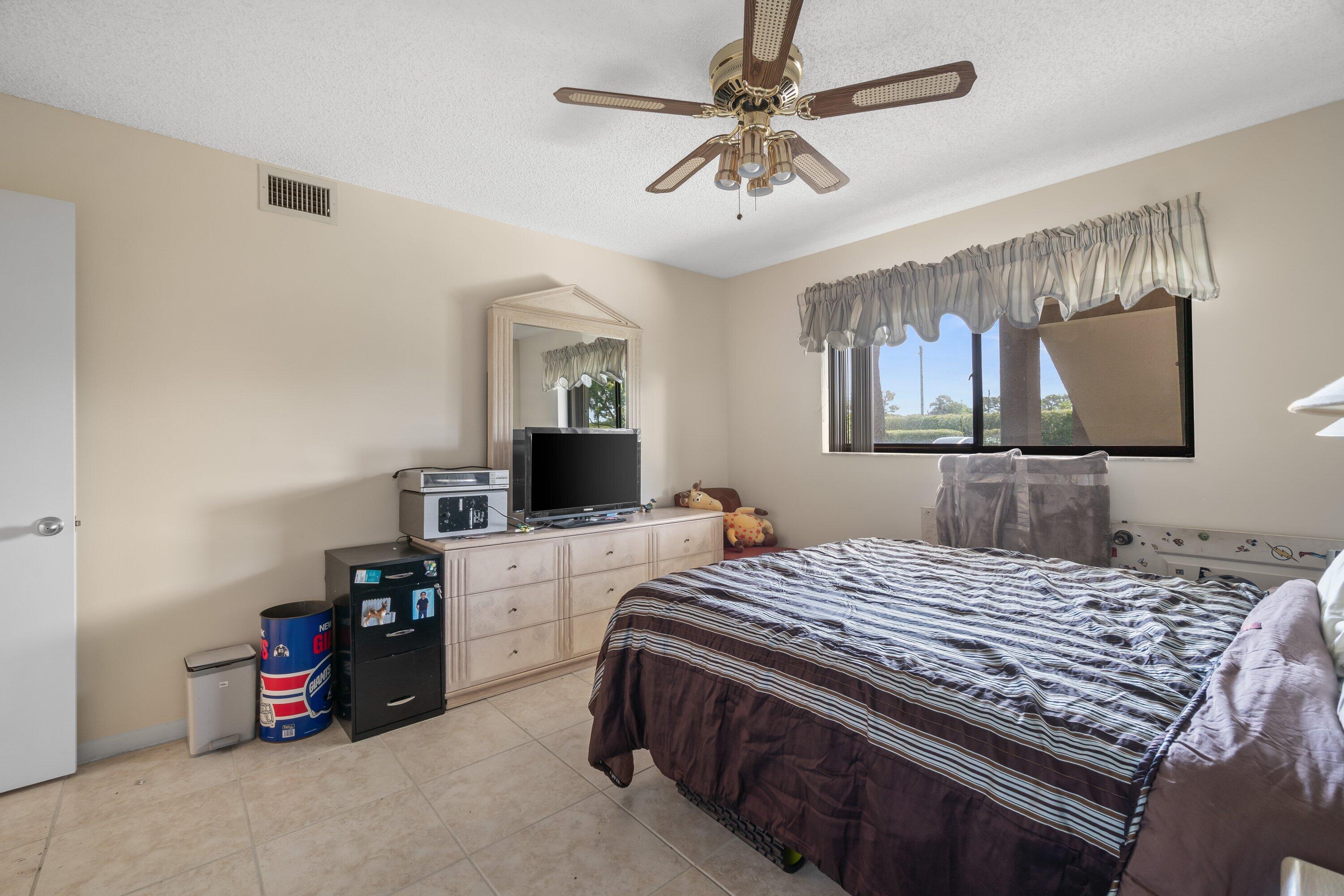 LAKES OF DELRAY - Residential