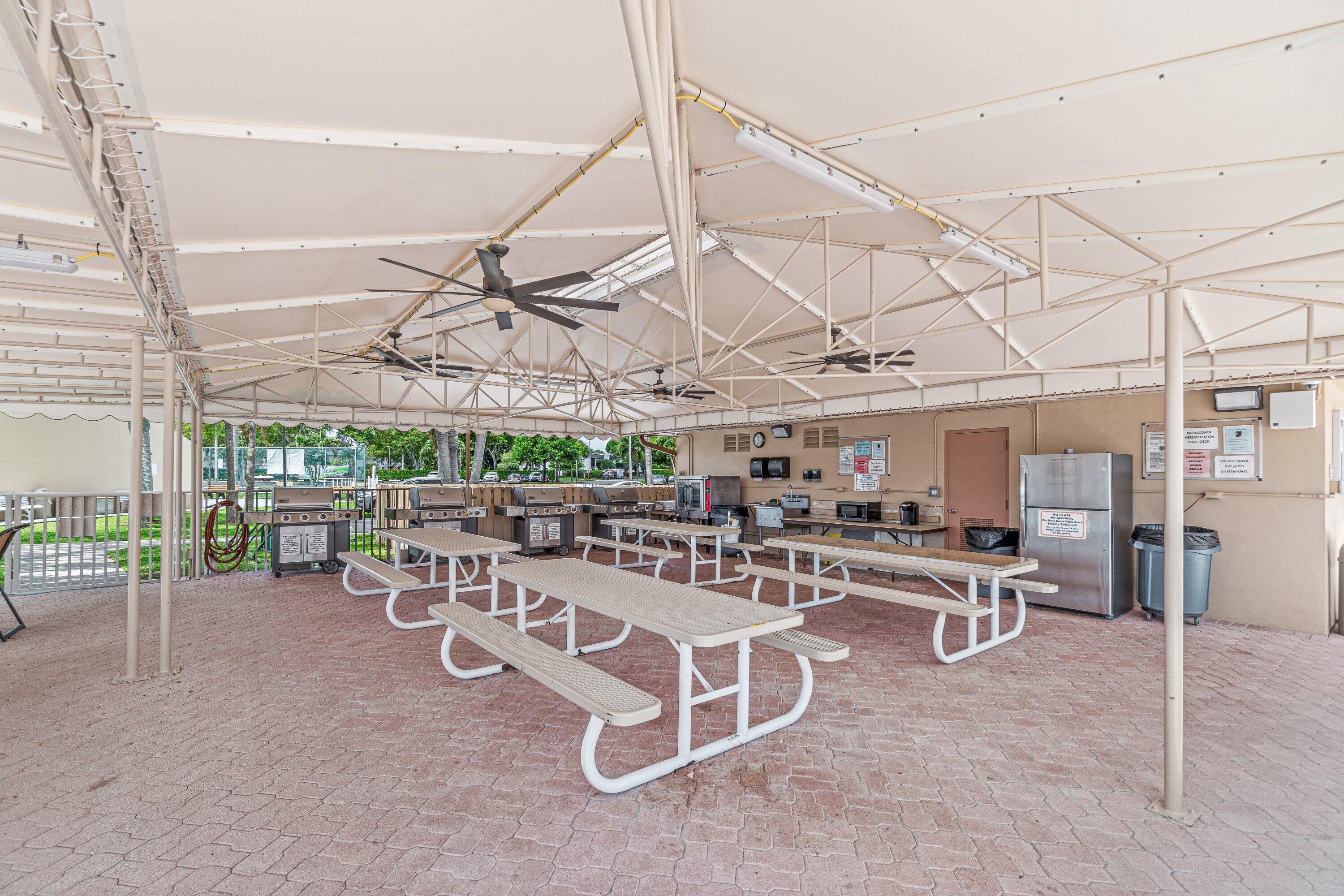 LAKES OF DELRAY - Residential