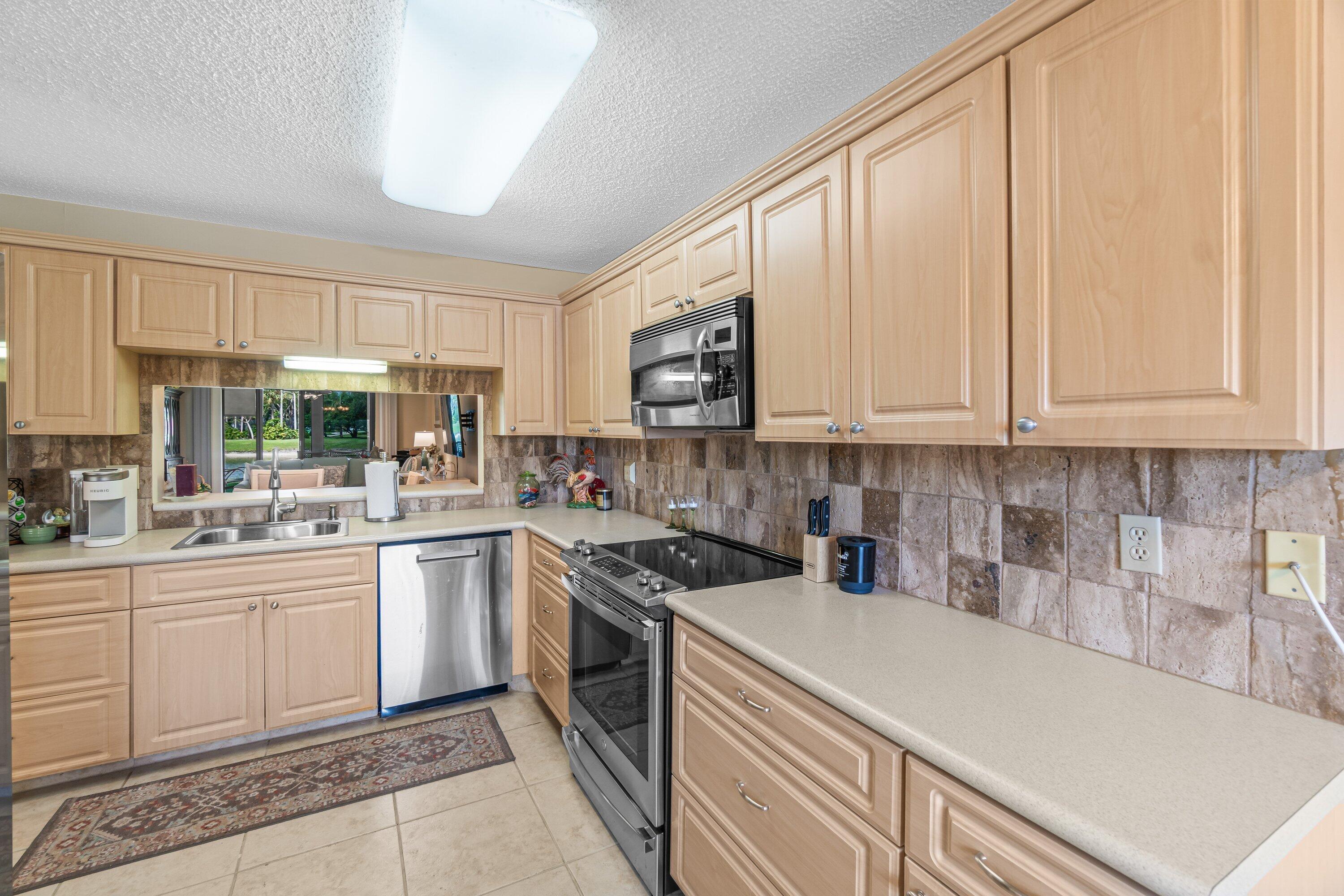 LAKES OF DELRAY - Residential