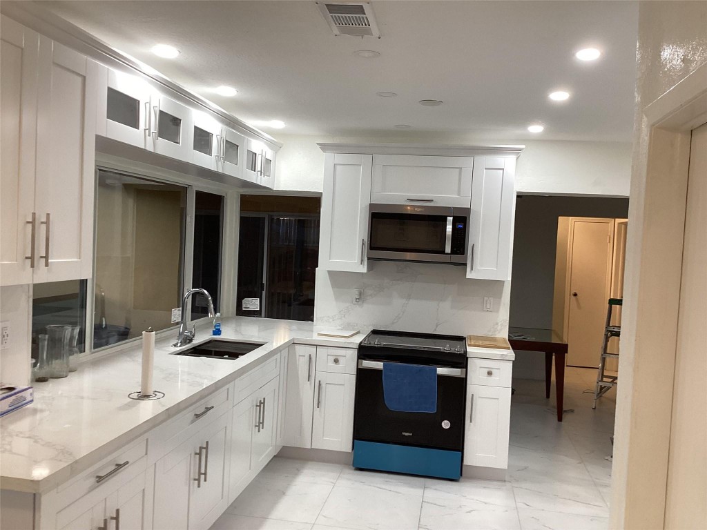 Sunrise Golf Village Sec - Residential