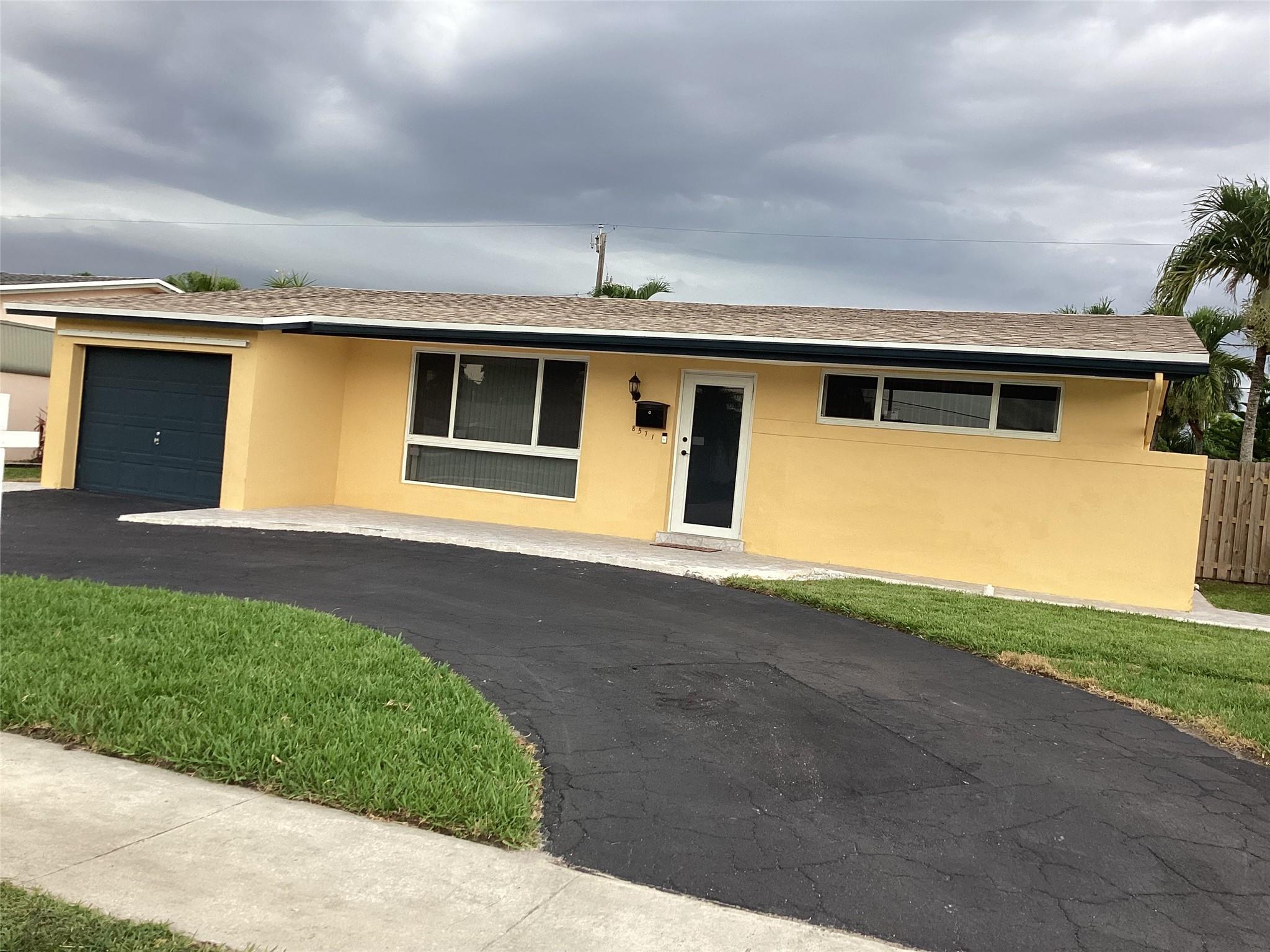 Sunrise Golf Village Sec - Residential