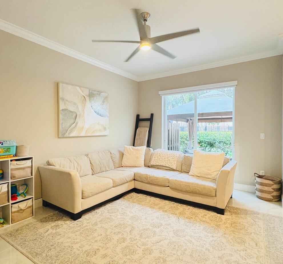 HILLSBORO ASSOCIATES PLAT - Residential Lease