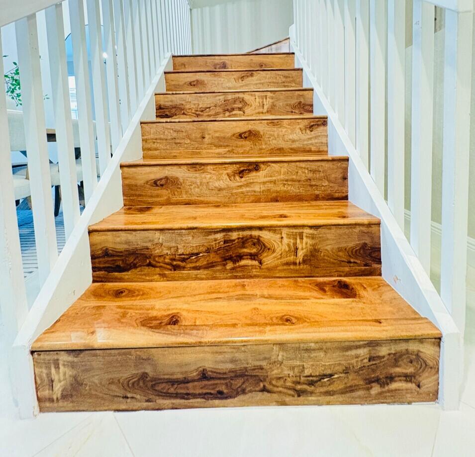 HILLSBORO ASSOCIATES PLAT - Residential Lease