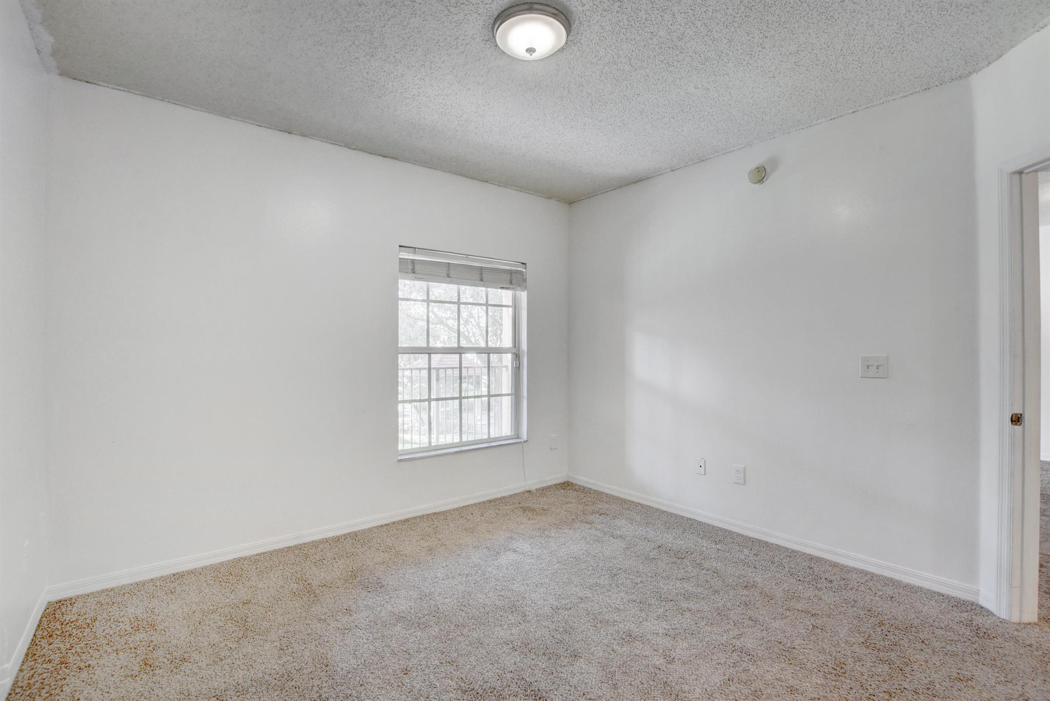 COURTNEY PARK - Residential Lease