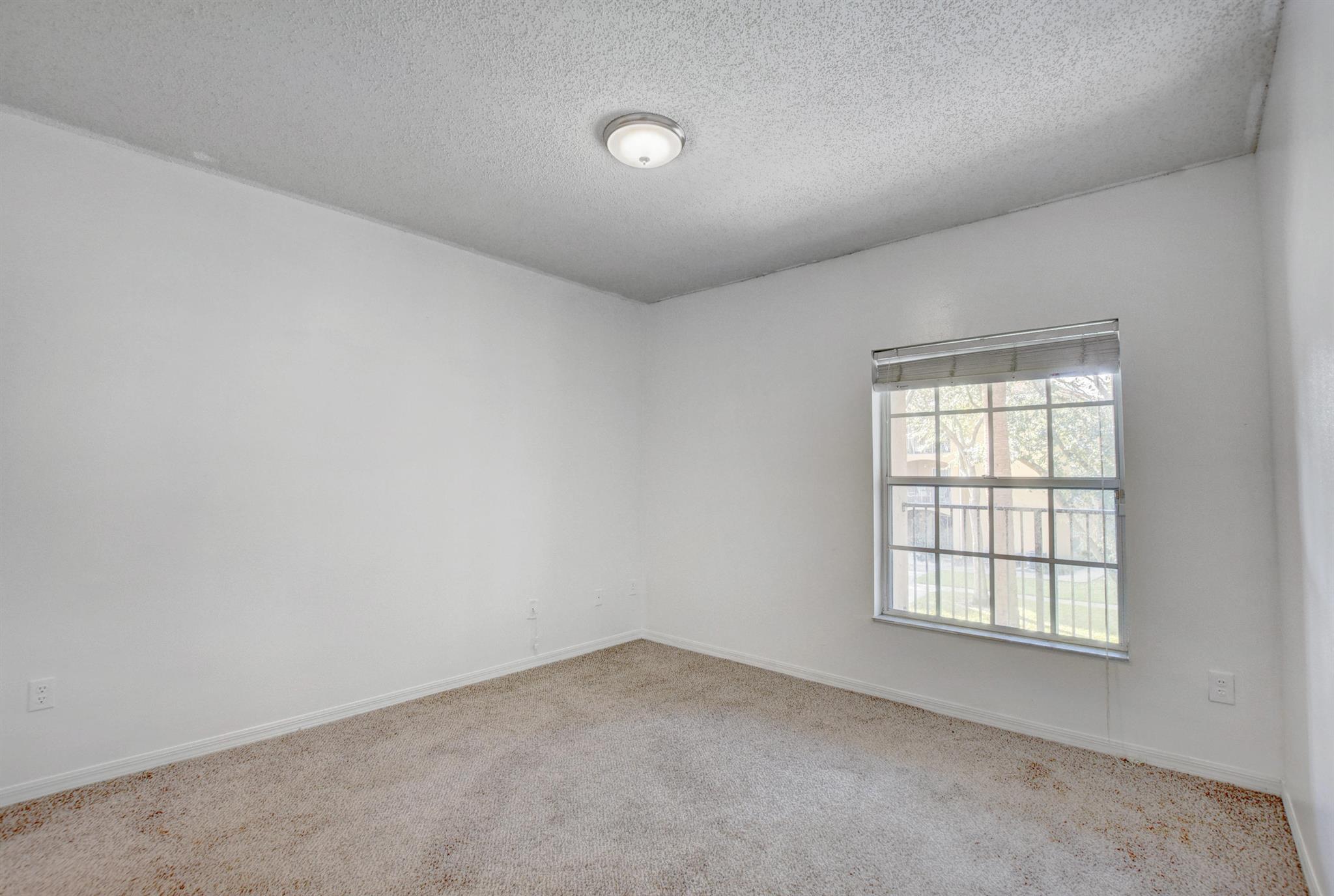 COURTNEY PARK - Residential Lease