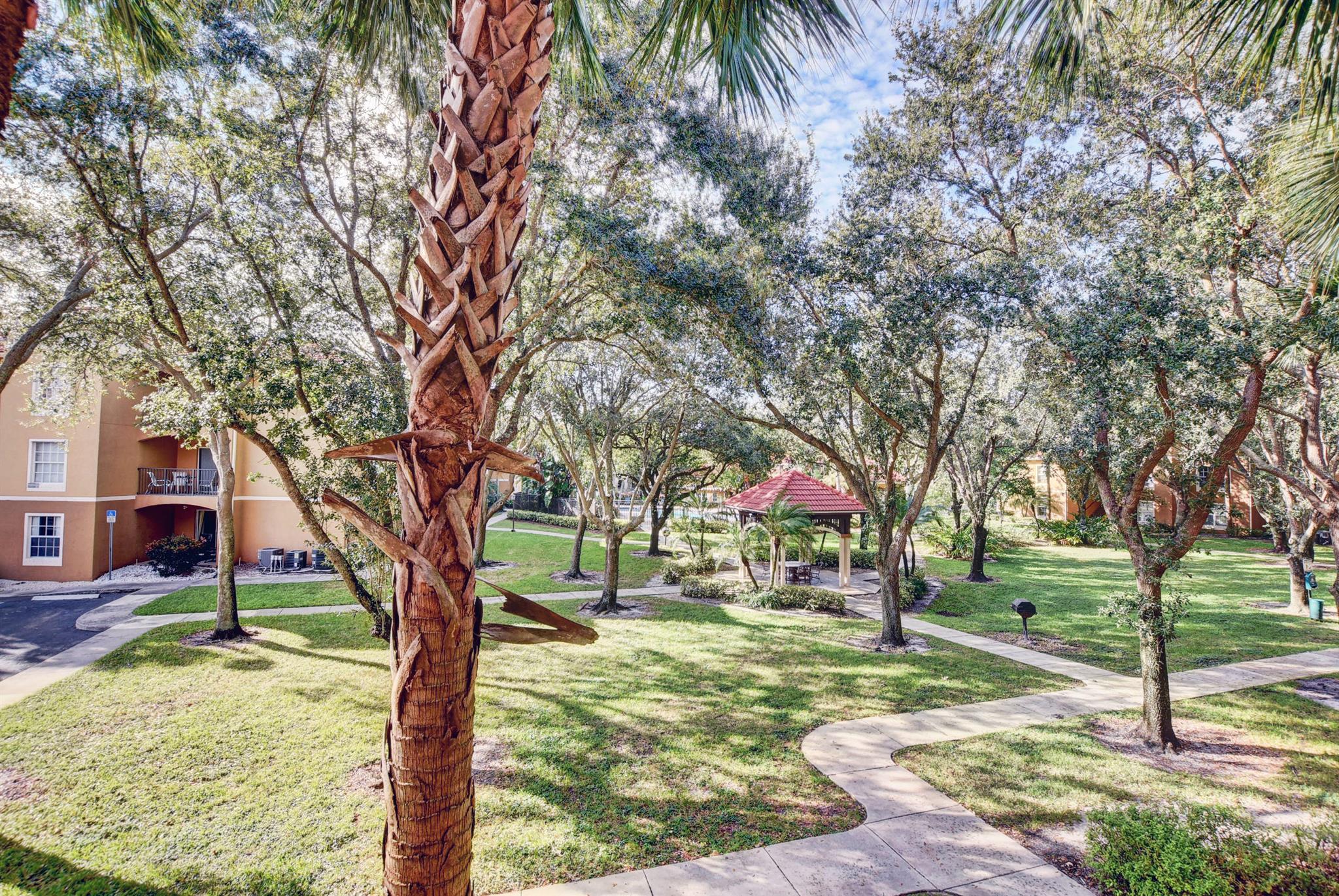 COURTNEY PARK - Residential Lease