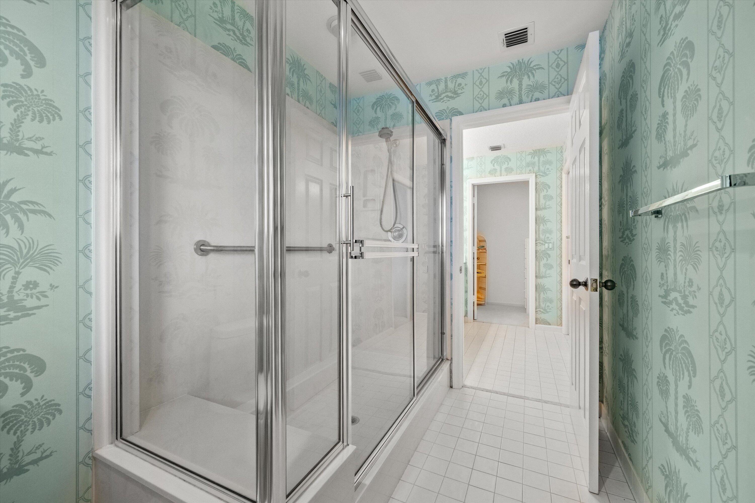 WEST BAY AT JONATHANS LANDING CONDO - Residential