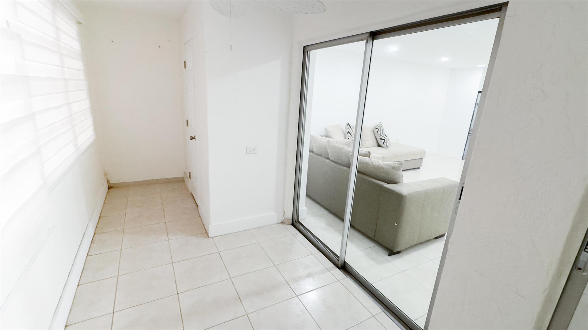 PALM-EAST GARDEN CONDOMIN - Residential