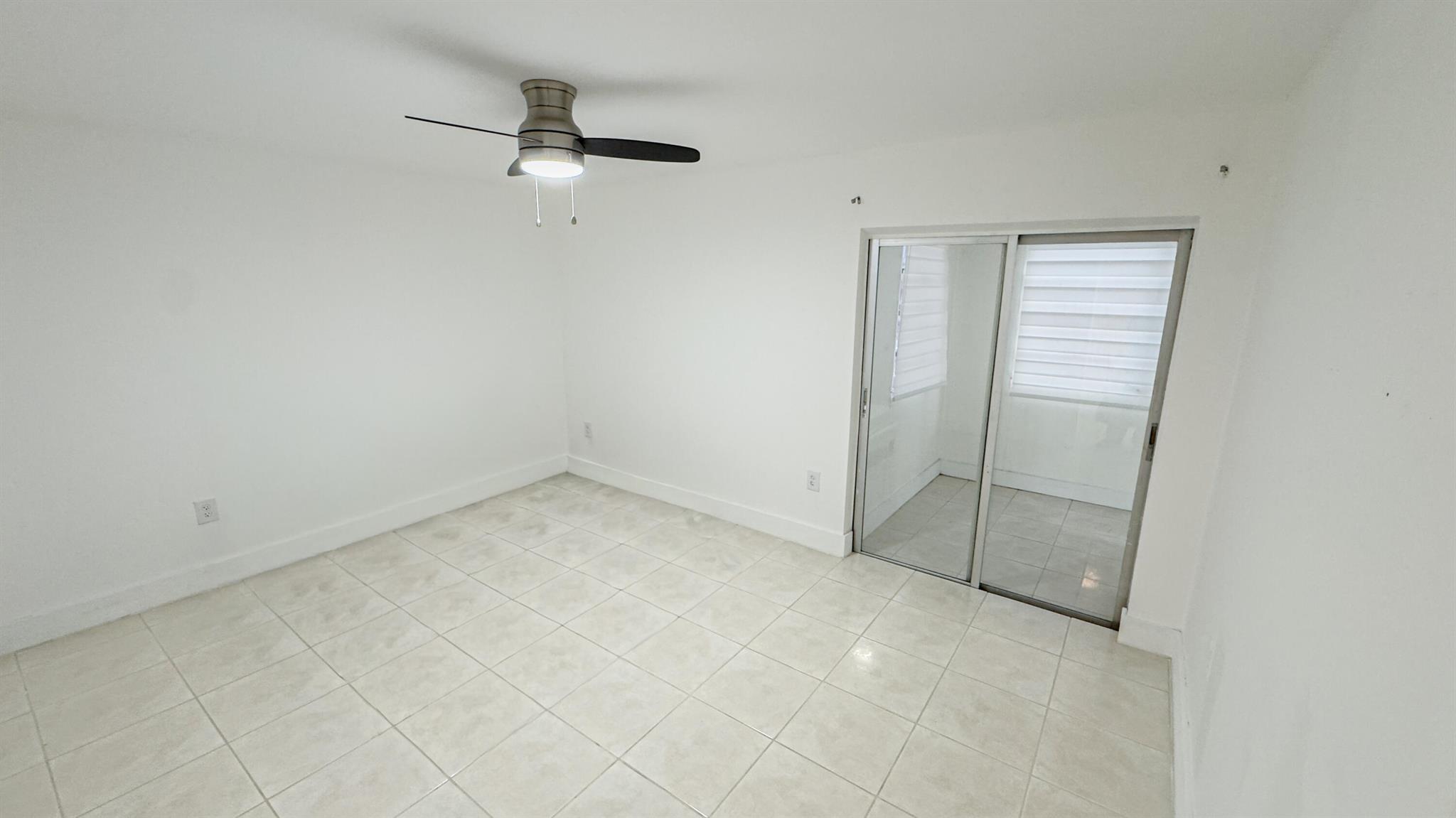 PALM-EAST GARDEN CONDOMIN - Residential