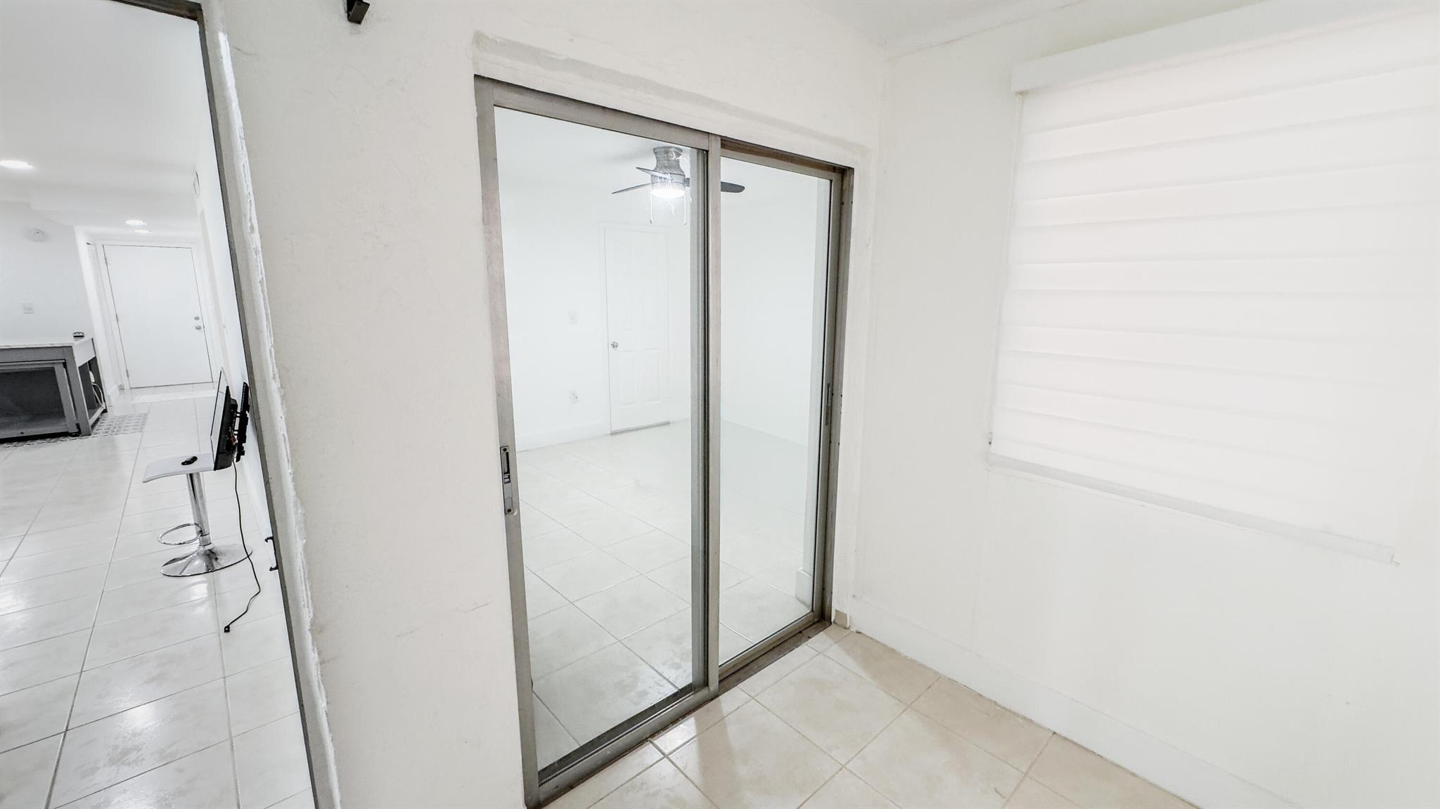 PALM-EAST GARDEN CONDOMIN - Residential