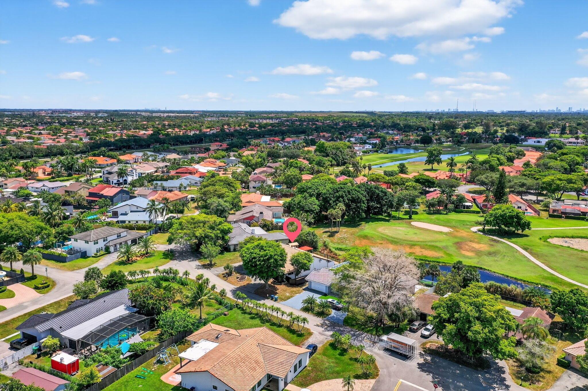 COUNTRY CLUB OF MIAMI EST - Residential