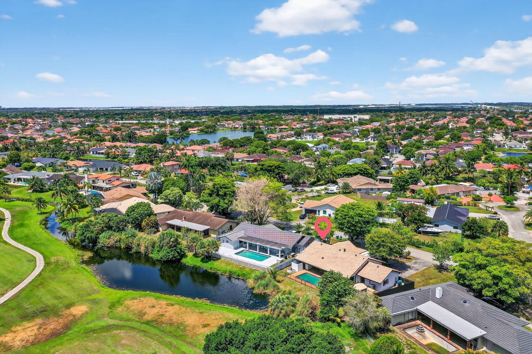 COUNTRY CLUB OF MIAMI EST - Residential