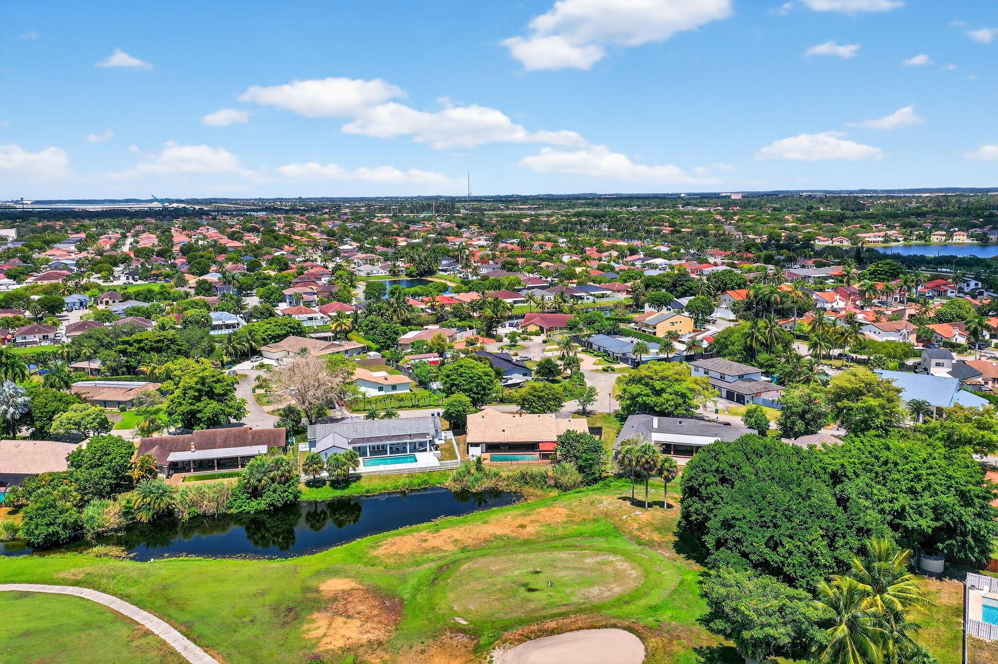 COUNTRY CLUB OF MIAMI EST - Residential