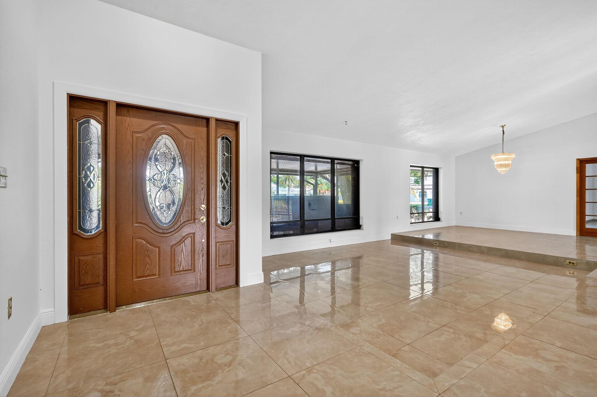 COUNTRY CLUB OF MIAMI EST - Residential