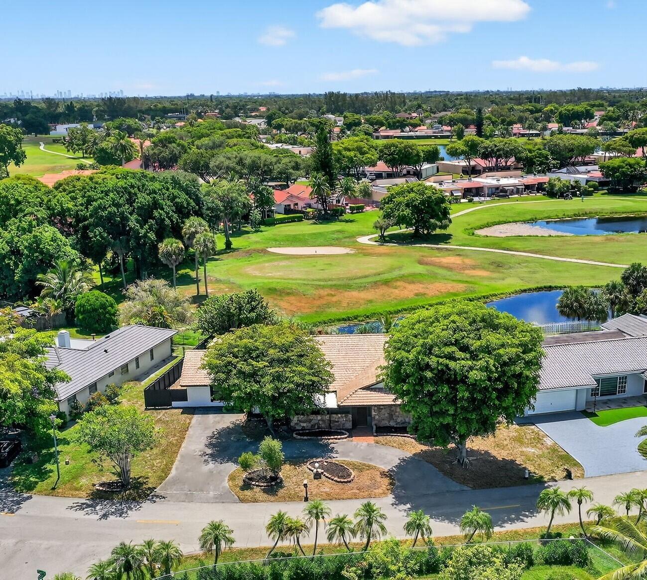 COUNTRY CLUB OF MIAMI EST - Residential