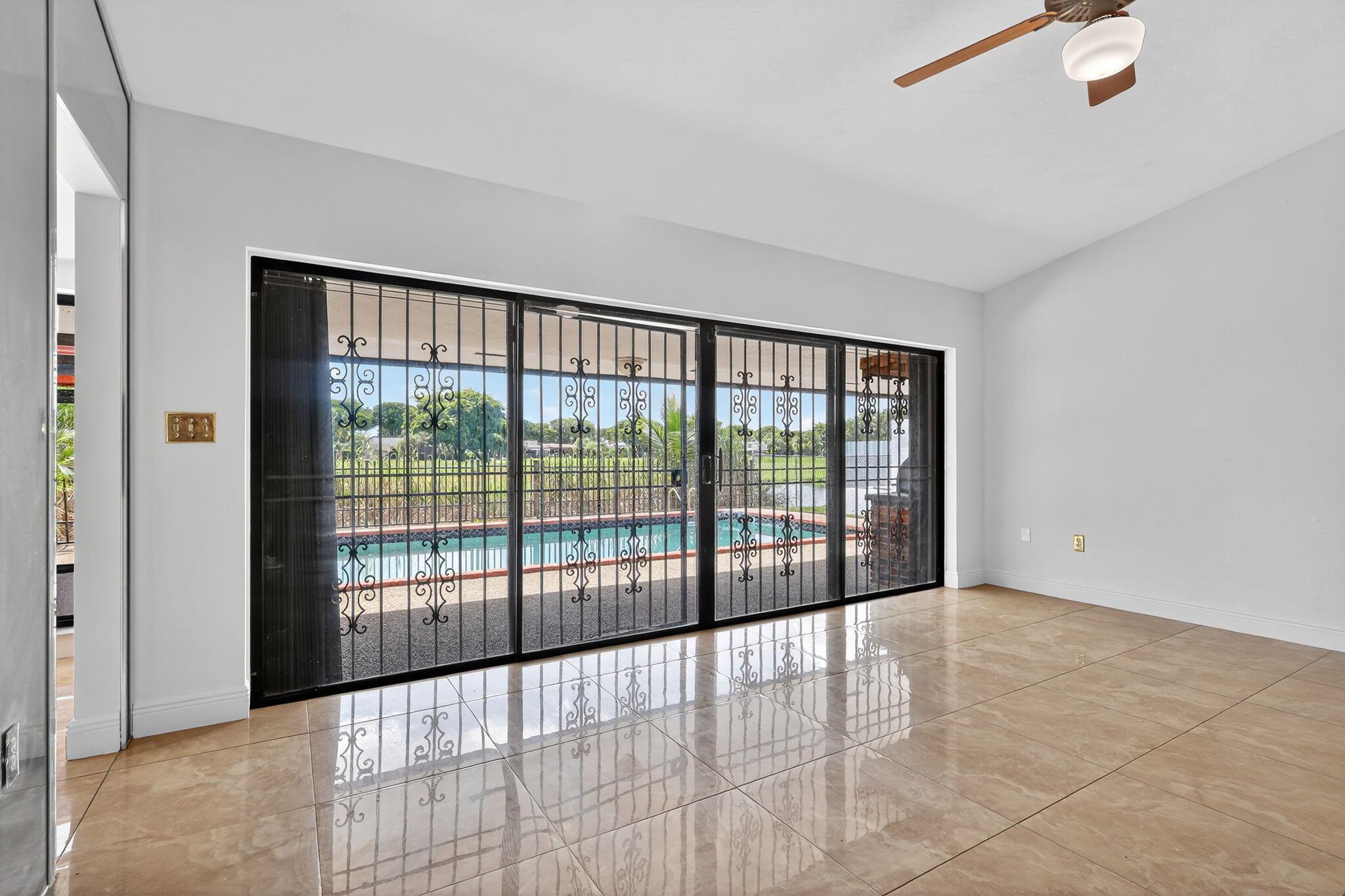 COUNTRY CLUB OF MIAMI EST - Residential