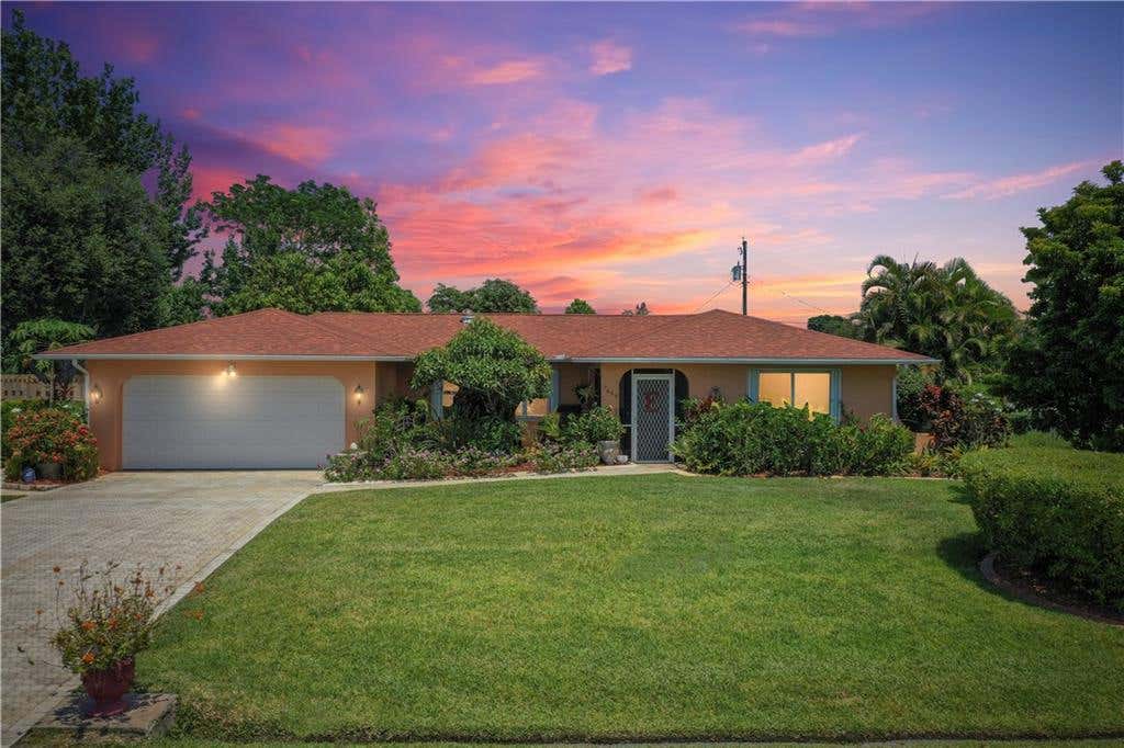Photo of 1655 SE Haverford St St, Port Saint Lucie, FL 34983 (MLS # F10337306)