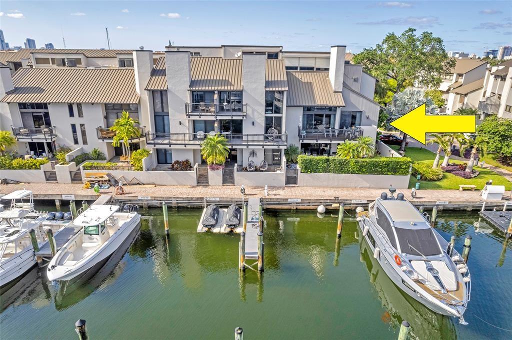 PORTSIDE YACHT CLUB - Residential