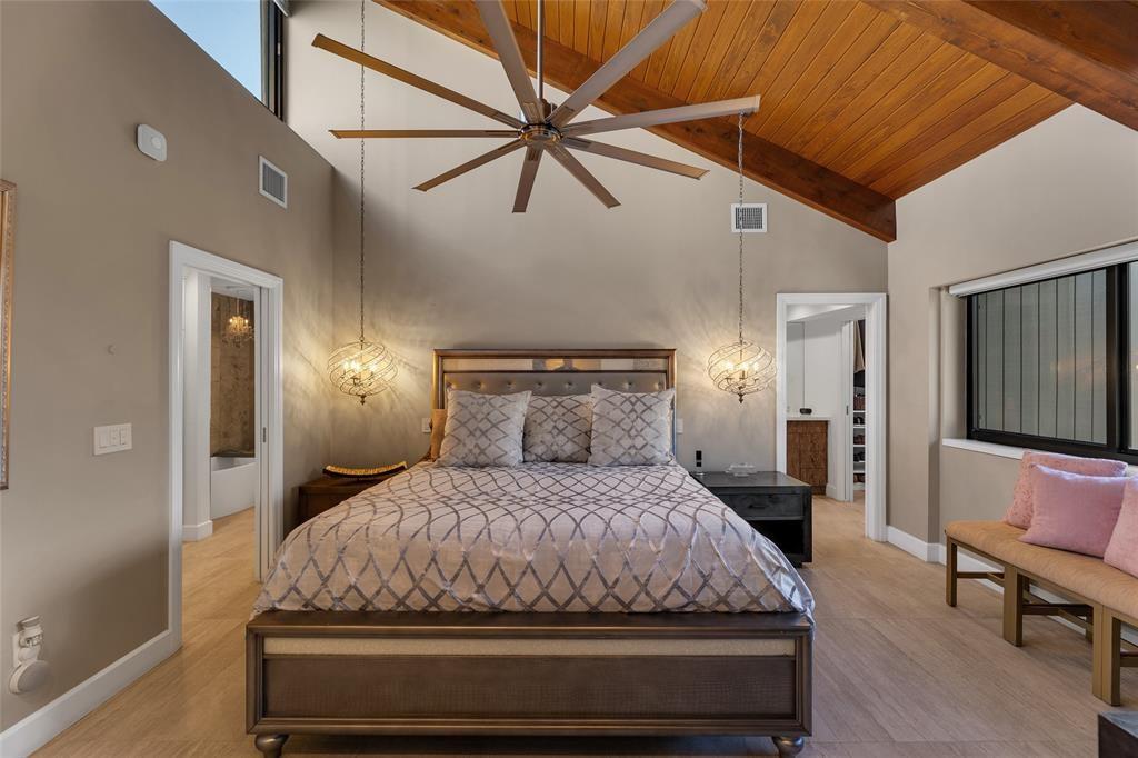 PORTSIDE YACHT CLUB - Residential