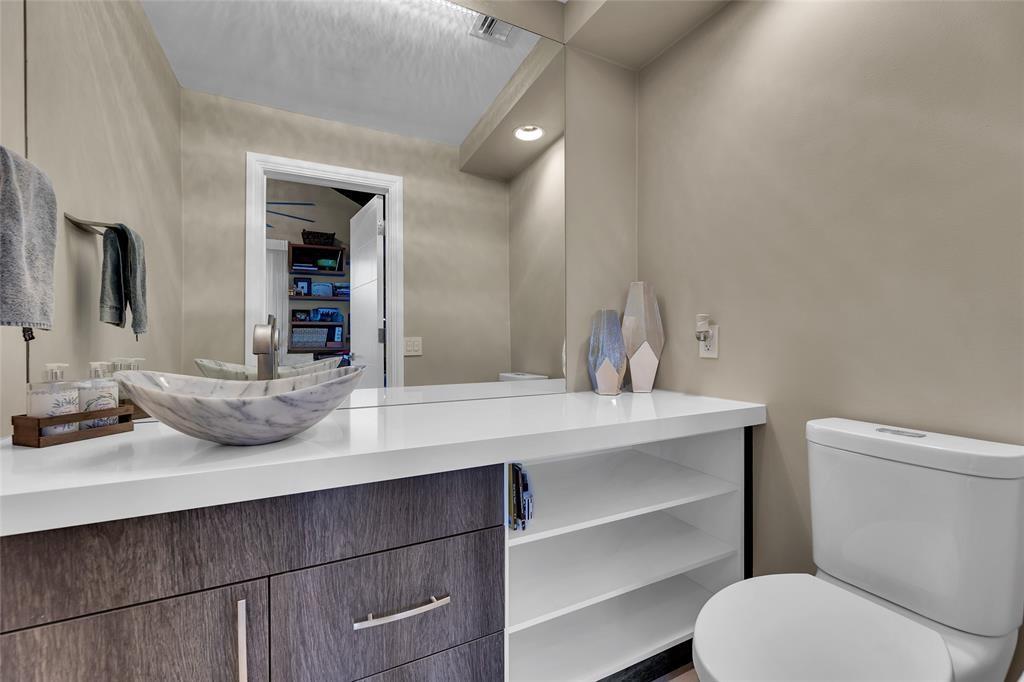 PORTSIDE YACHT CLUB - Residential