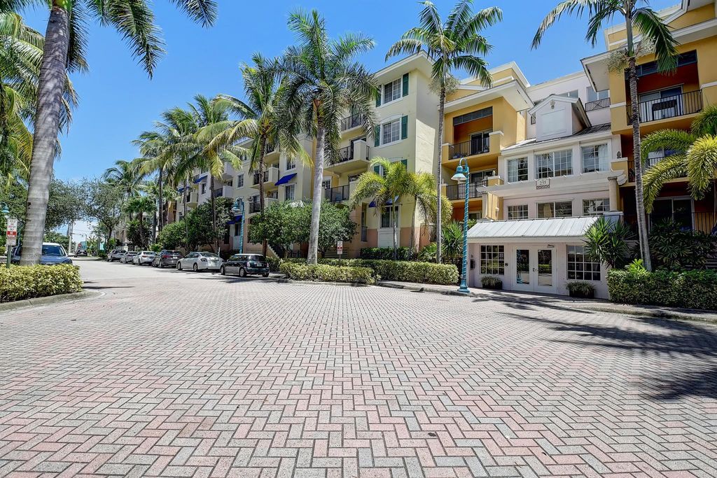 Photo of 255 NE 3rd Avenue #2-516, Delray Beach, FL 33444 (MLS # R11112431)