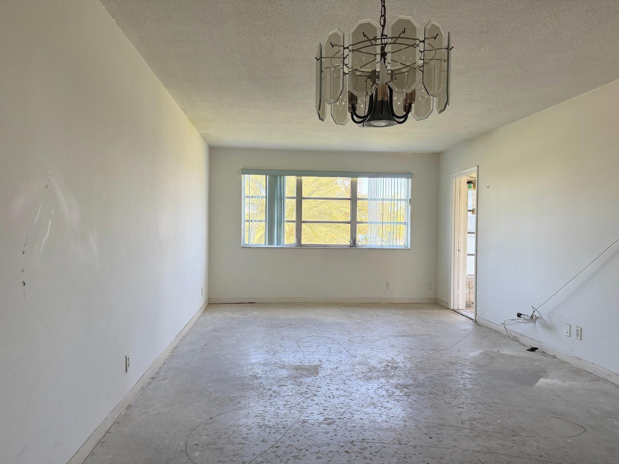 2309 PARK Lane 210